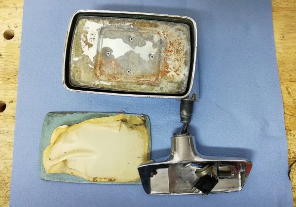Linker elektrischer Aussenspiegel
